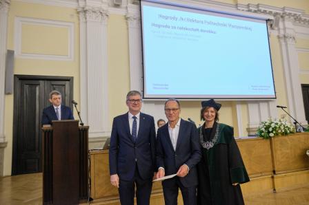Zdjęcie: Nagrodzeni pracownicy